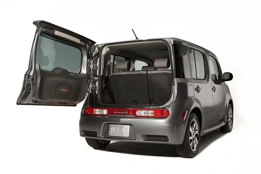  Nissan Cube Krom 2009 года  (фото 6 из 11)